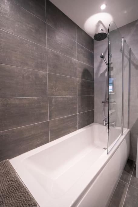 Turkish Baths Retreat, Centre